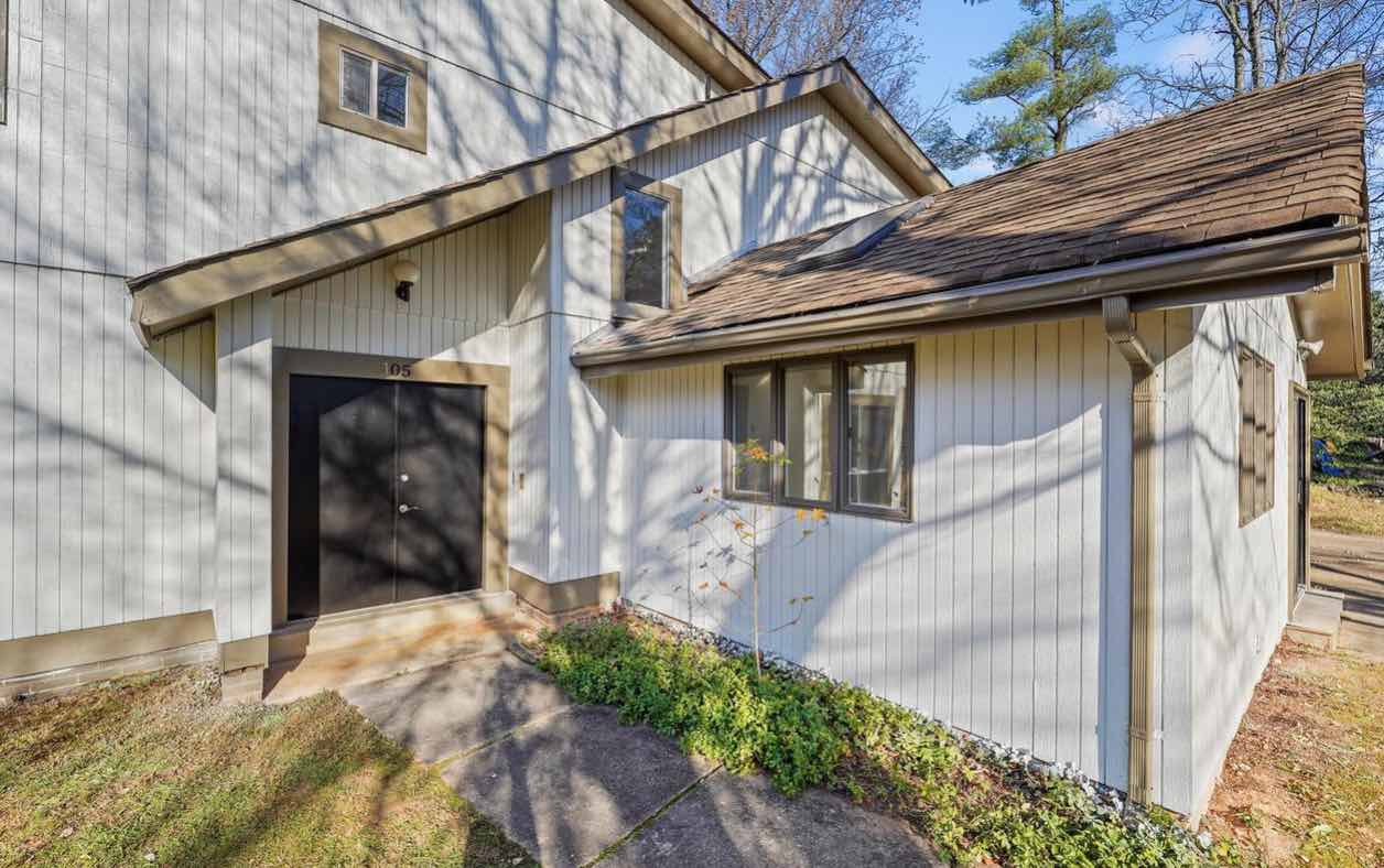 105 Stonegate Drive, Silver Spring, Maryland 20905, 4 Bedrooms Bedrooms, ,2 BathroomsBathrooms,House,Sold Listings,Stonegate,1023